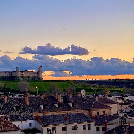 Hostal Chinchon Exterior photo