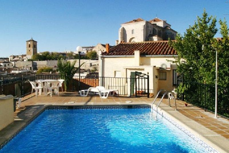 Hostal Chinchon Exterior photo