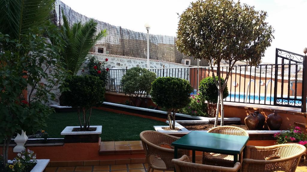 Hostal Chinchon Exterior photo